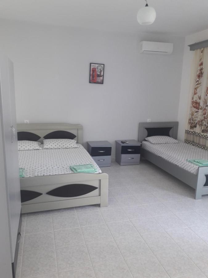 Petrit Guesthouse Ksamil Luaran gambar