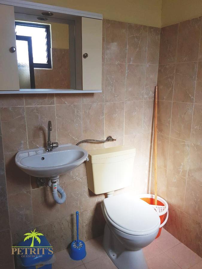 Petrit Guesthouse Ksamil Luaran gambar