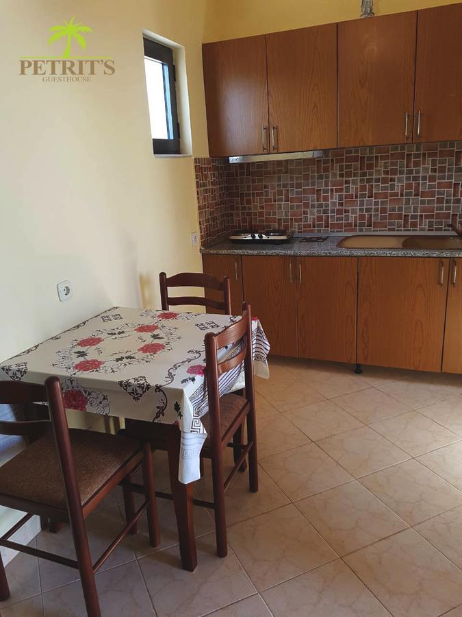 Petrit Guesthouse Ksamil Luaran gambar