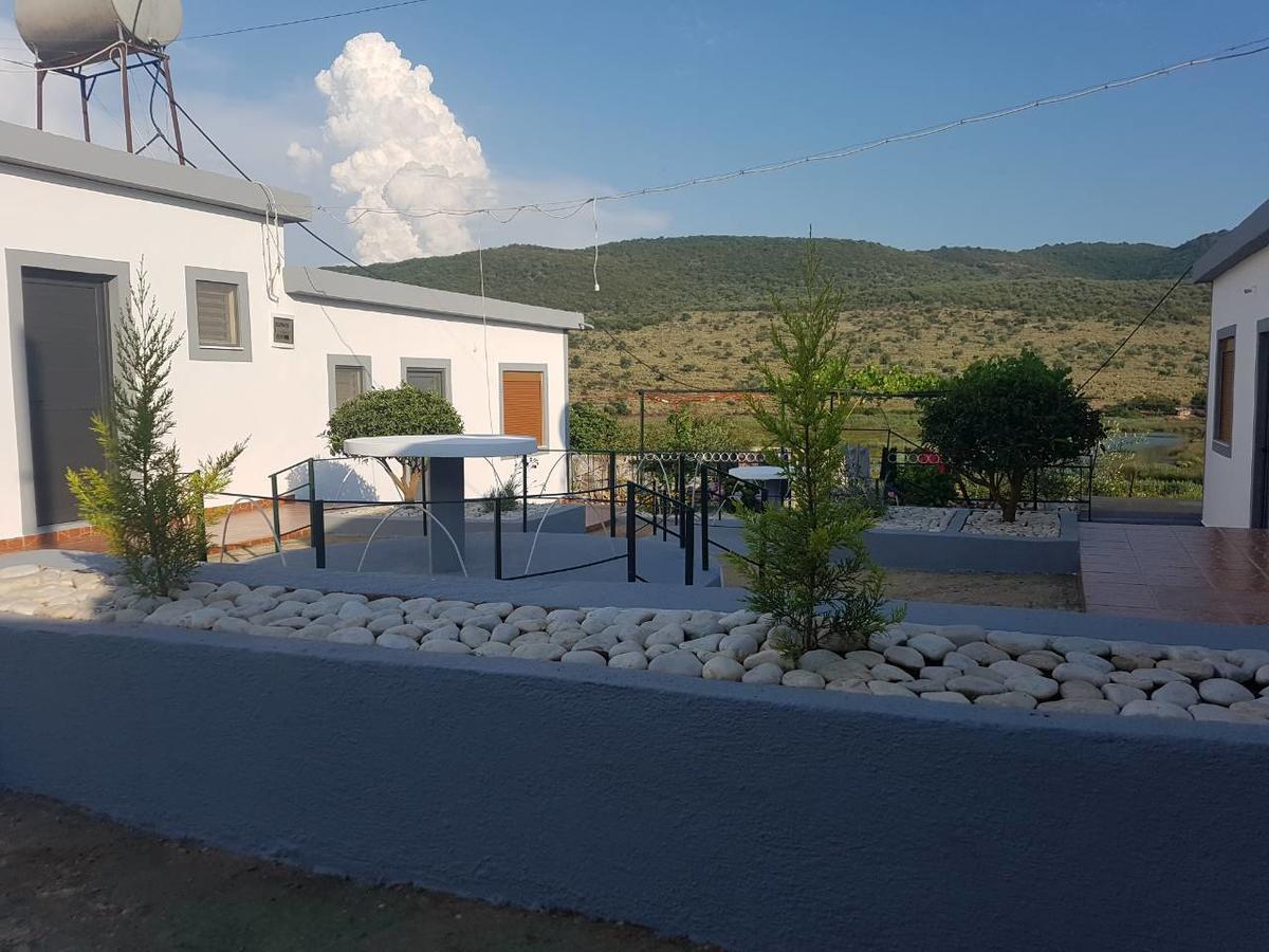 Petrit Guesthouse Ksamil Luaran gambar