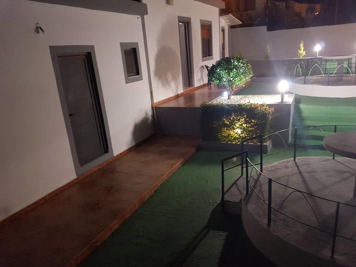 Petrit Guesthouse Ksamil Luaran gambar