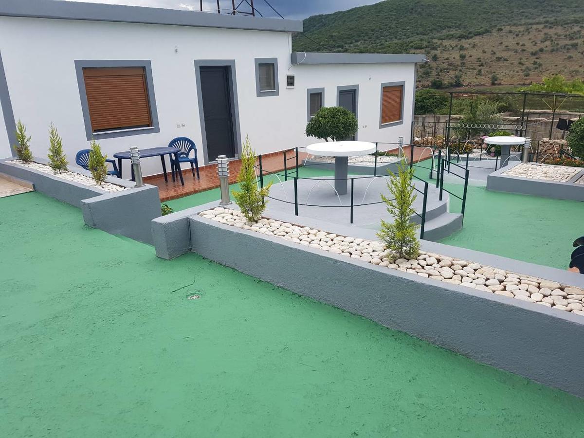 Petrit Guesthouse Ksamil Luaran gambar