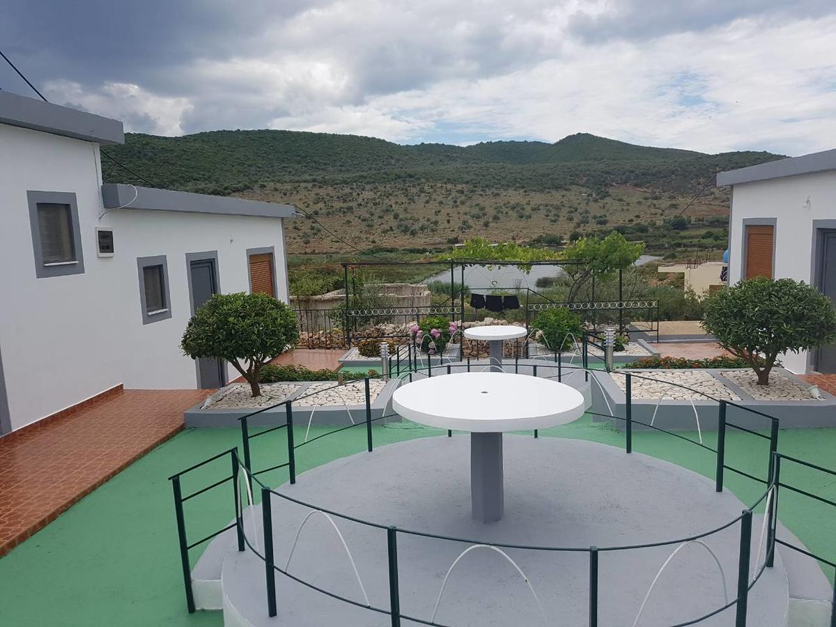 Petrit Guesthouse Ksamil Luaran gambar